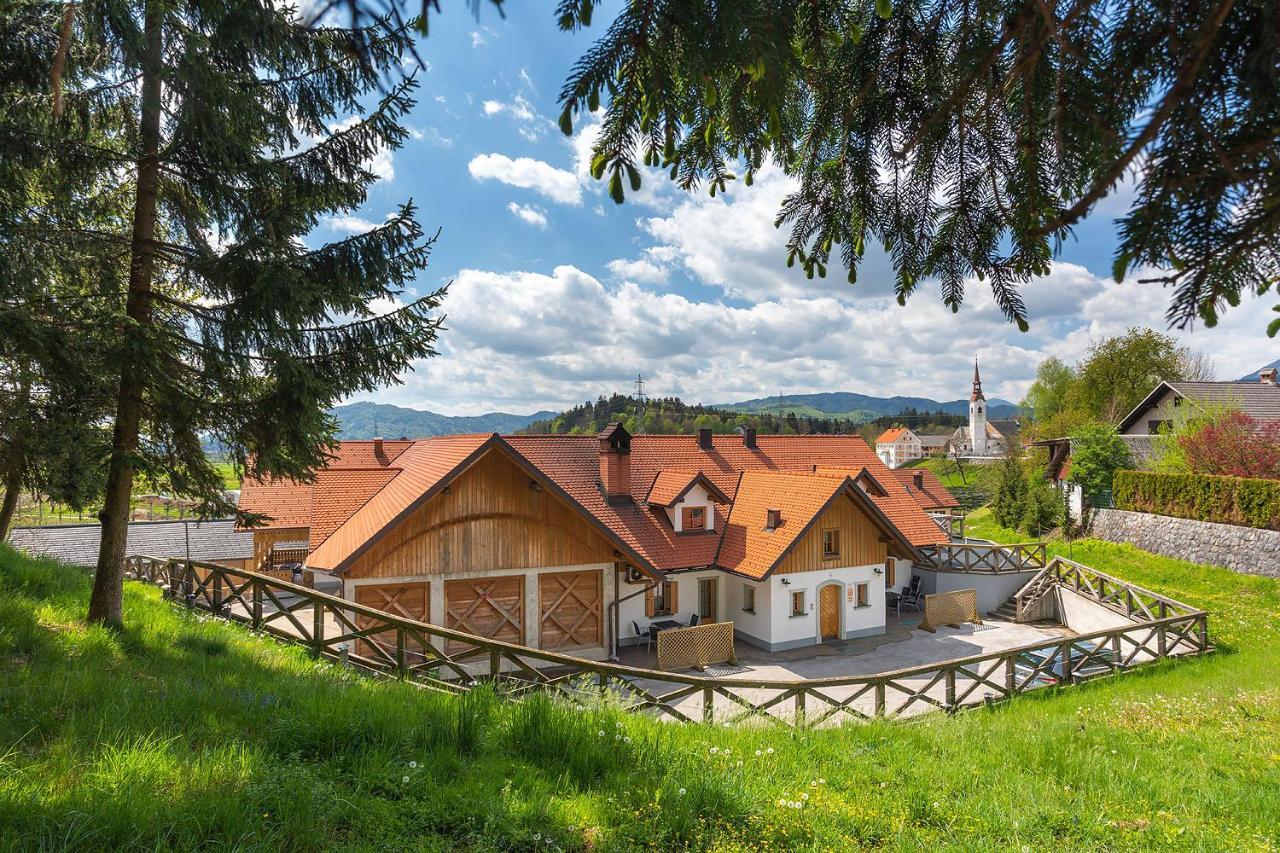 Apartments Tourist Farm Matijovc Naklo Luaran gambar