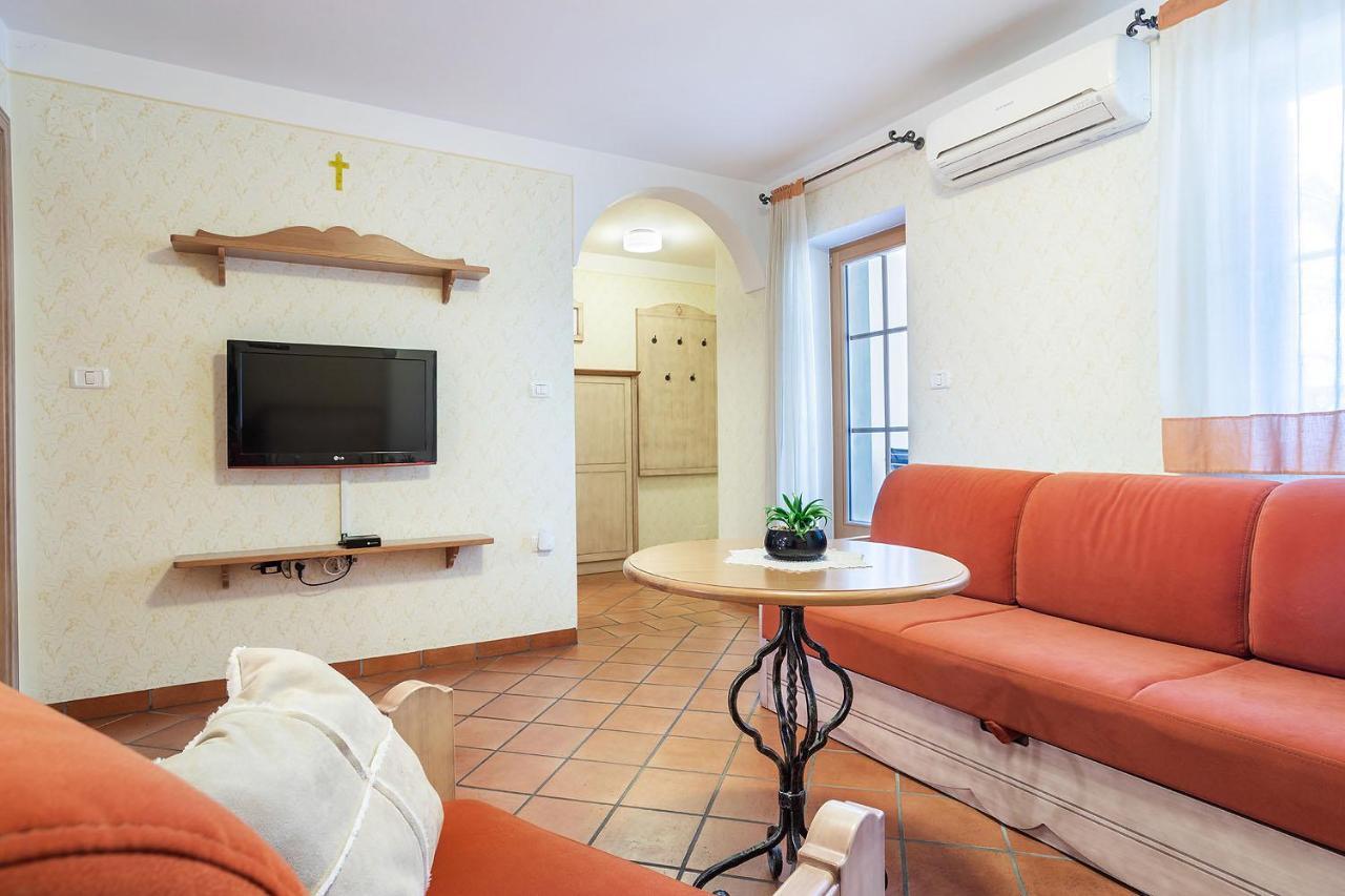 Apartments Tourist Farm Matijovc Naklo Luaran gambar